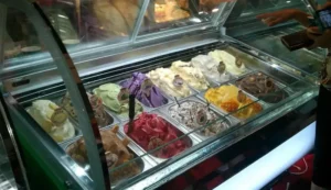 Ice cream display