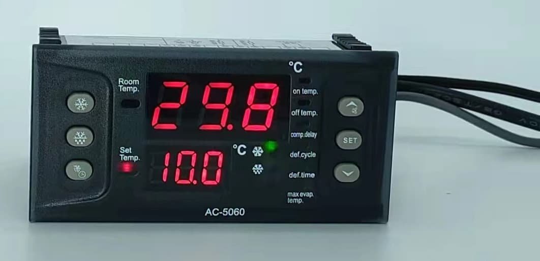 temperatura establecida de la caja de control